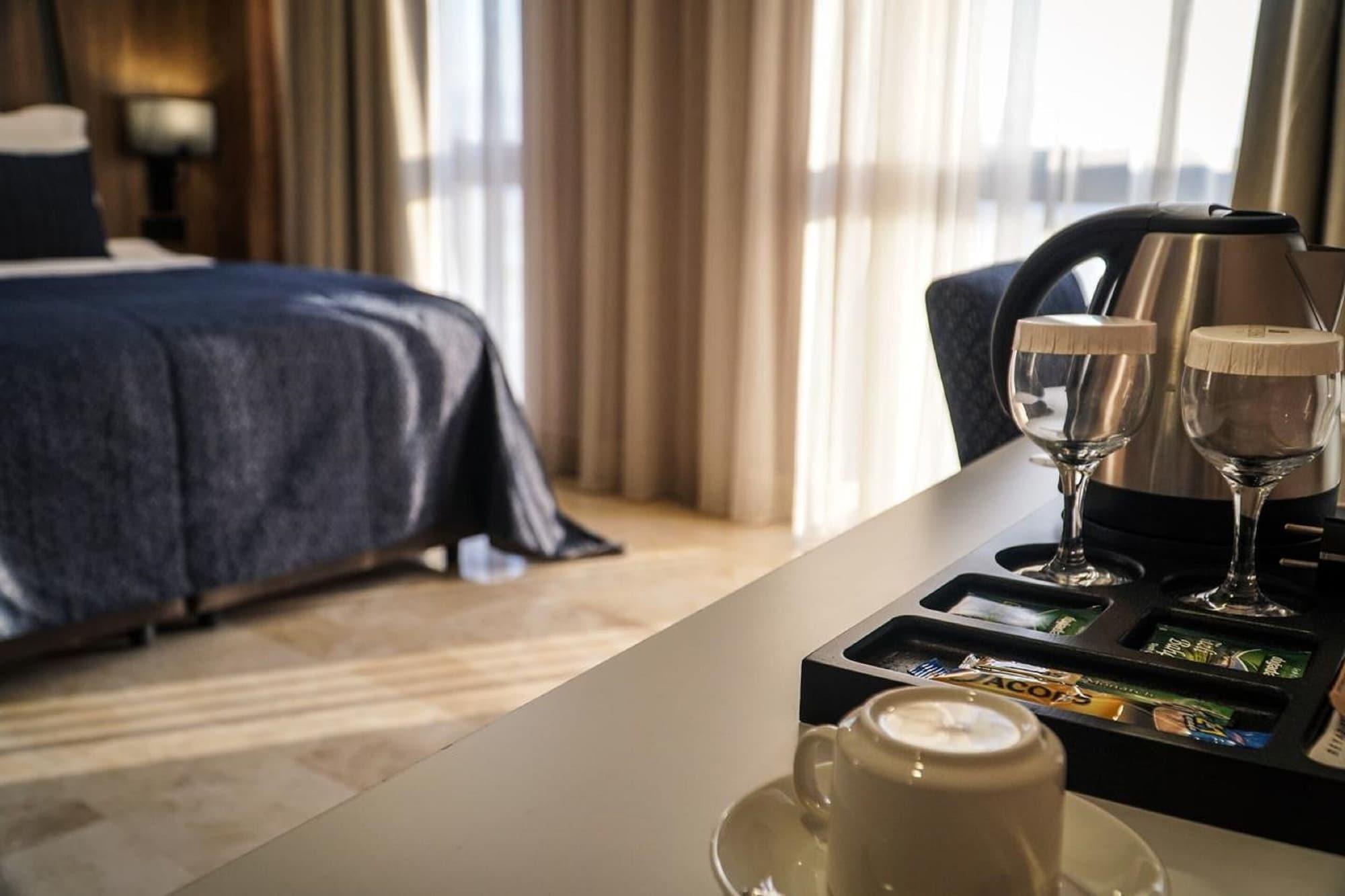 Extenso Hotel Gaziemir Kültér fotó